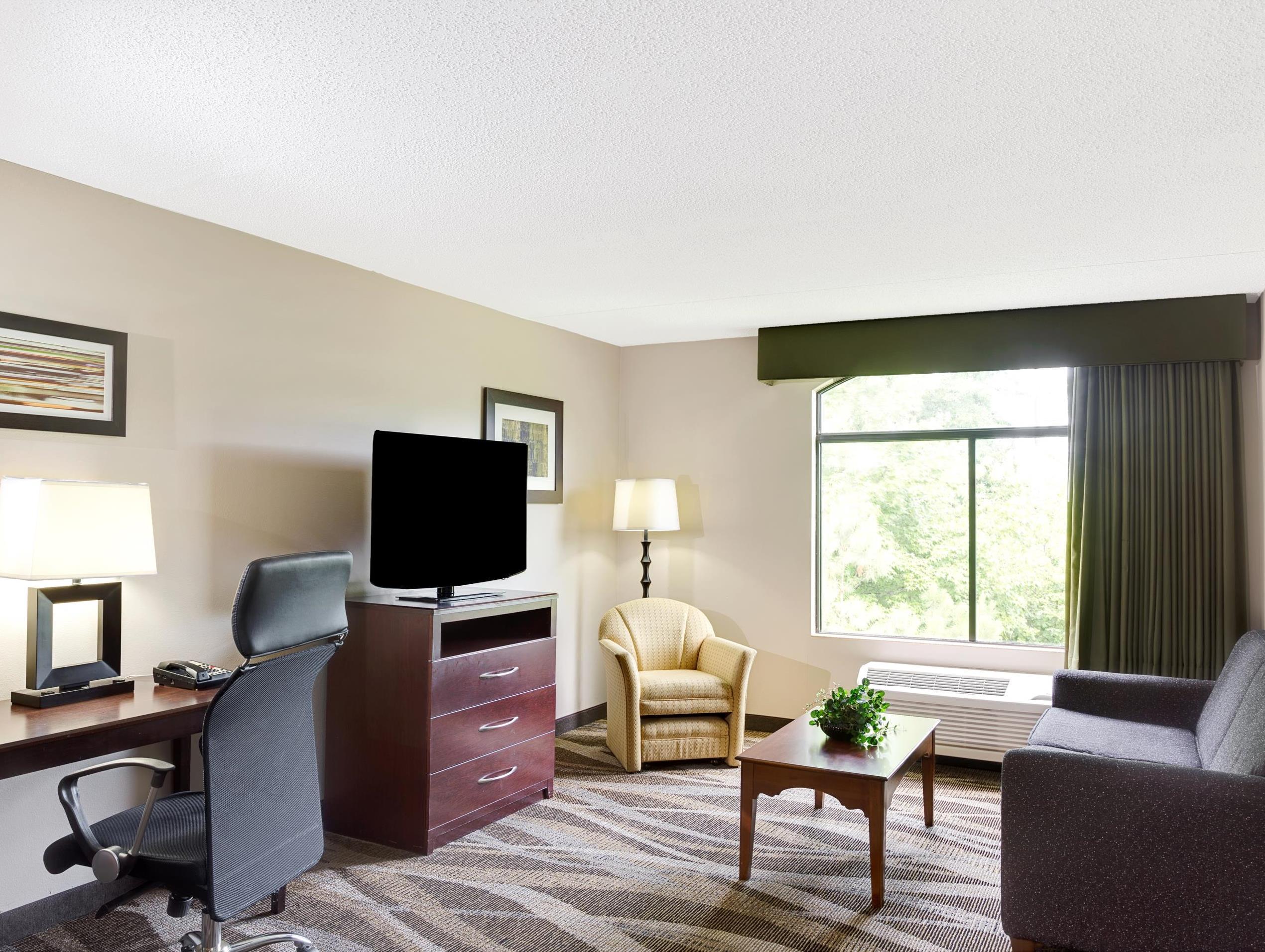 Wingate By Wyndham Raleigh Durham / Airport Hotel Buitenkant foto