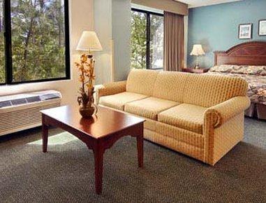 Wingate By Wyndham Raleigh Durham / Airport Hotel Buitenkant foto